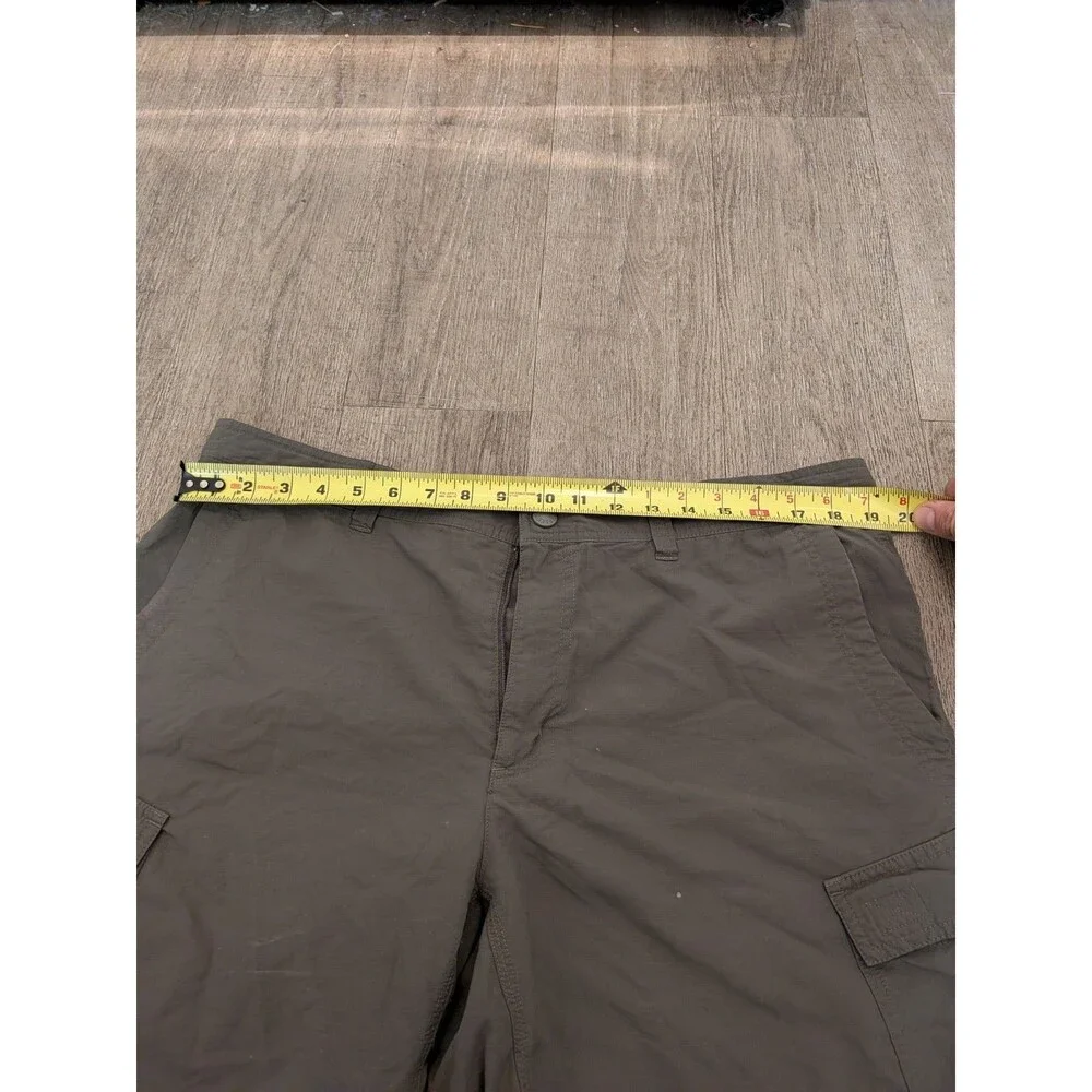 The North Face Mens 38 Green Cargo Trail Shorts Hiking